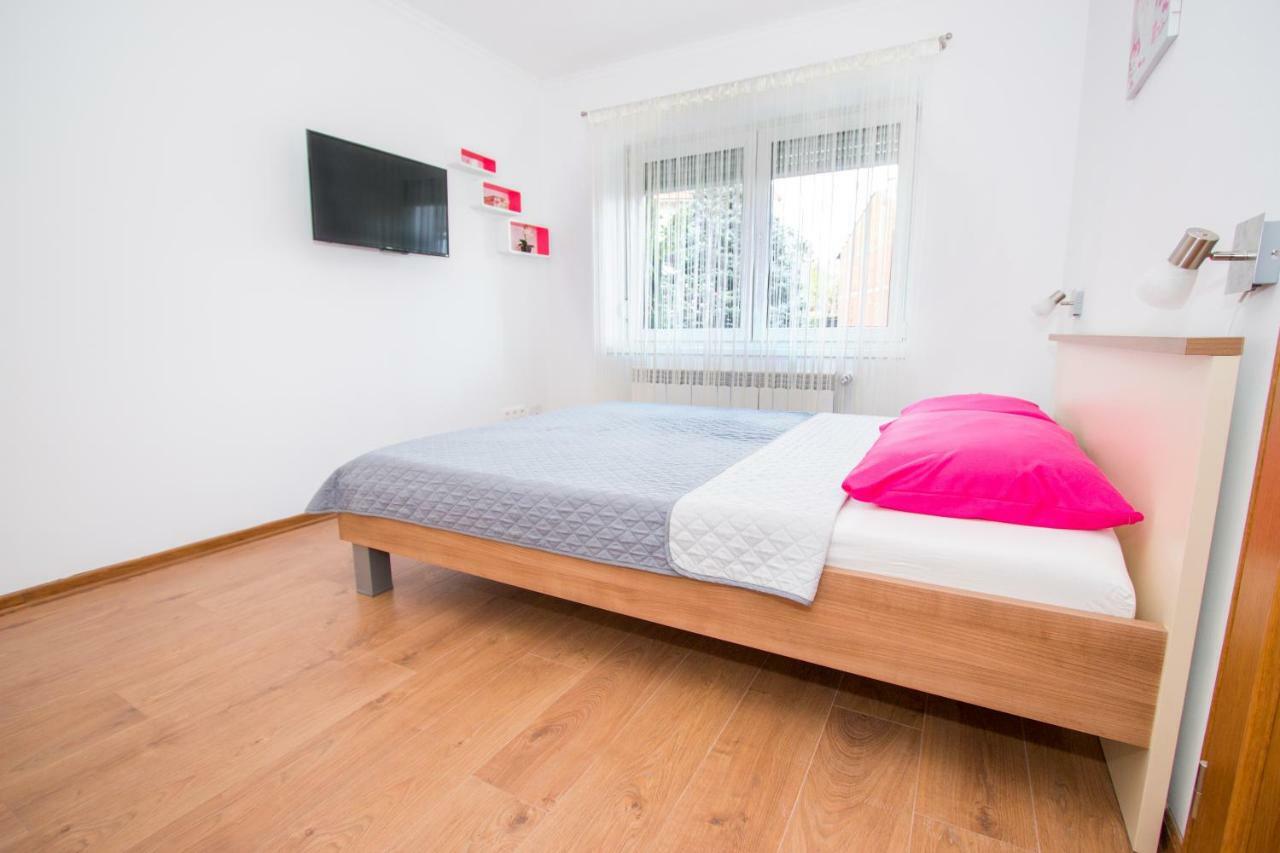 Appartamento Nada Karlovac Esterno foto